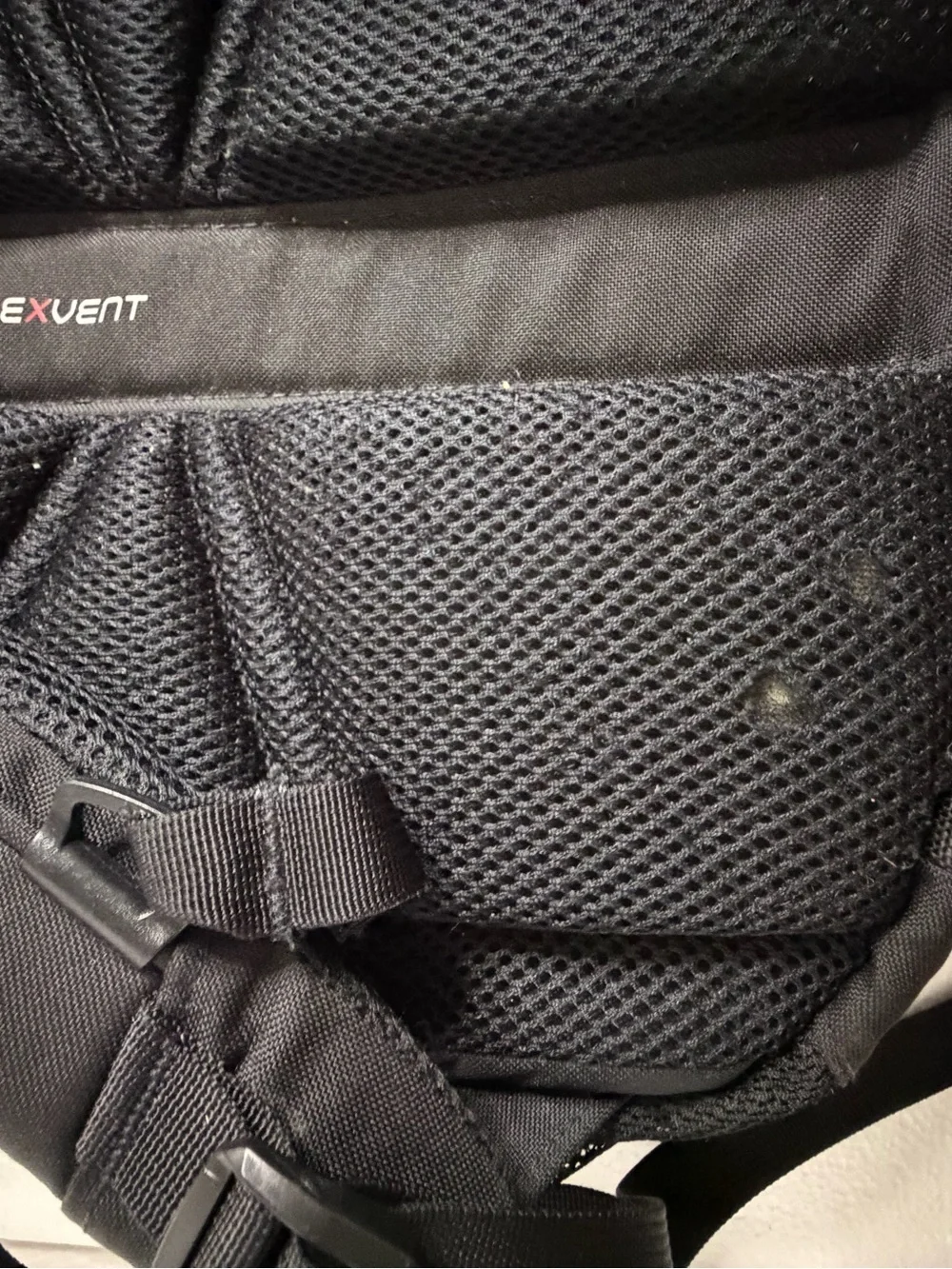 The North Face Black Men’s Pivot Backpack with Front Pocket